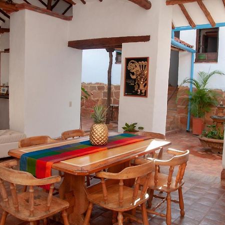 La Juanita Hostel باريكارا المظهر الخارجي الصورة