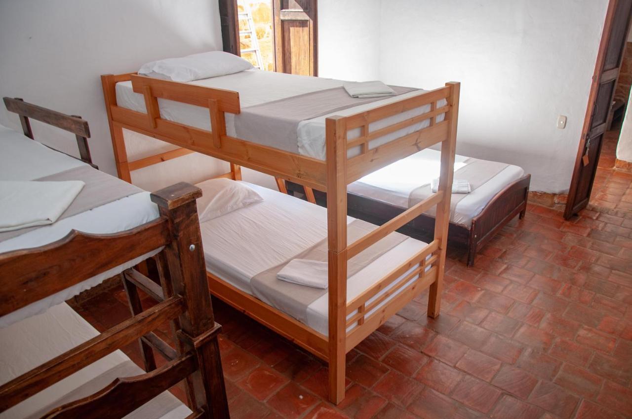 La Juanita Hostel باريكارا المظهر الخارجي الصورة