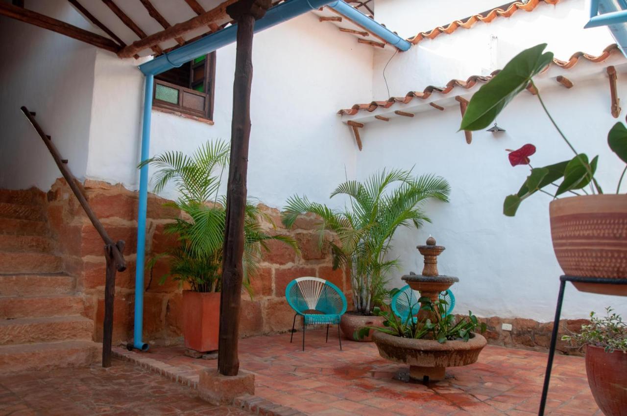 La Juanita Hostel باريكارا المظهر الخارجي الصورة