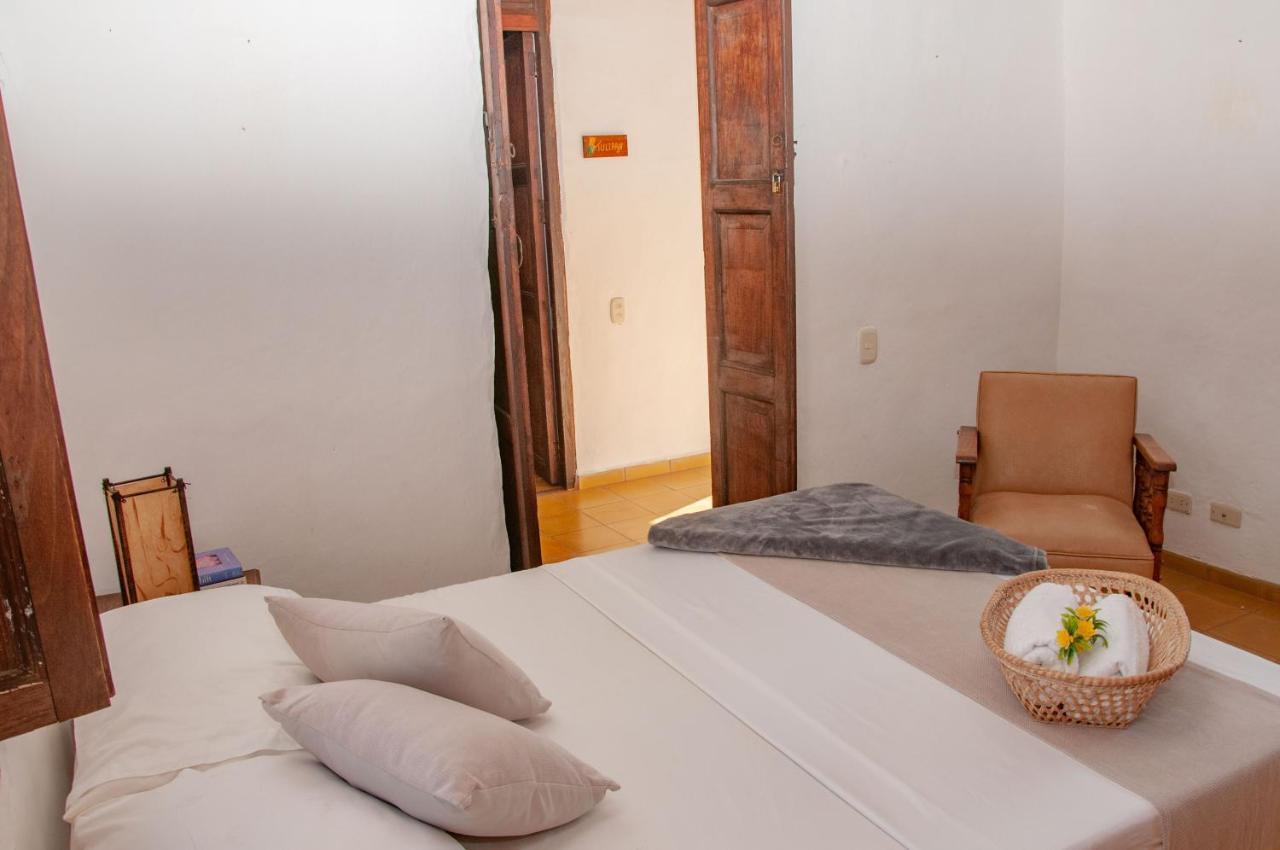 La Juanita Hostel باريكارا المظهر الخارجي الصورة
