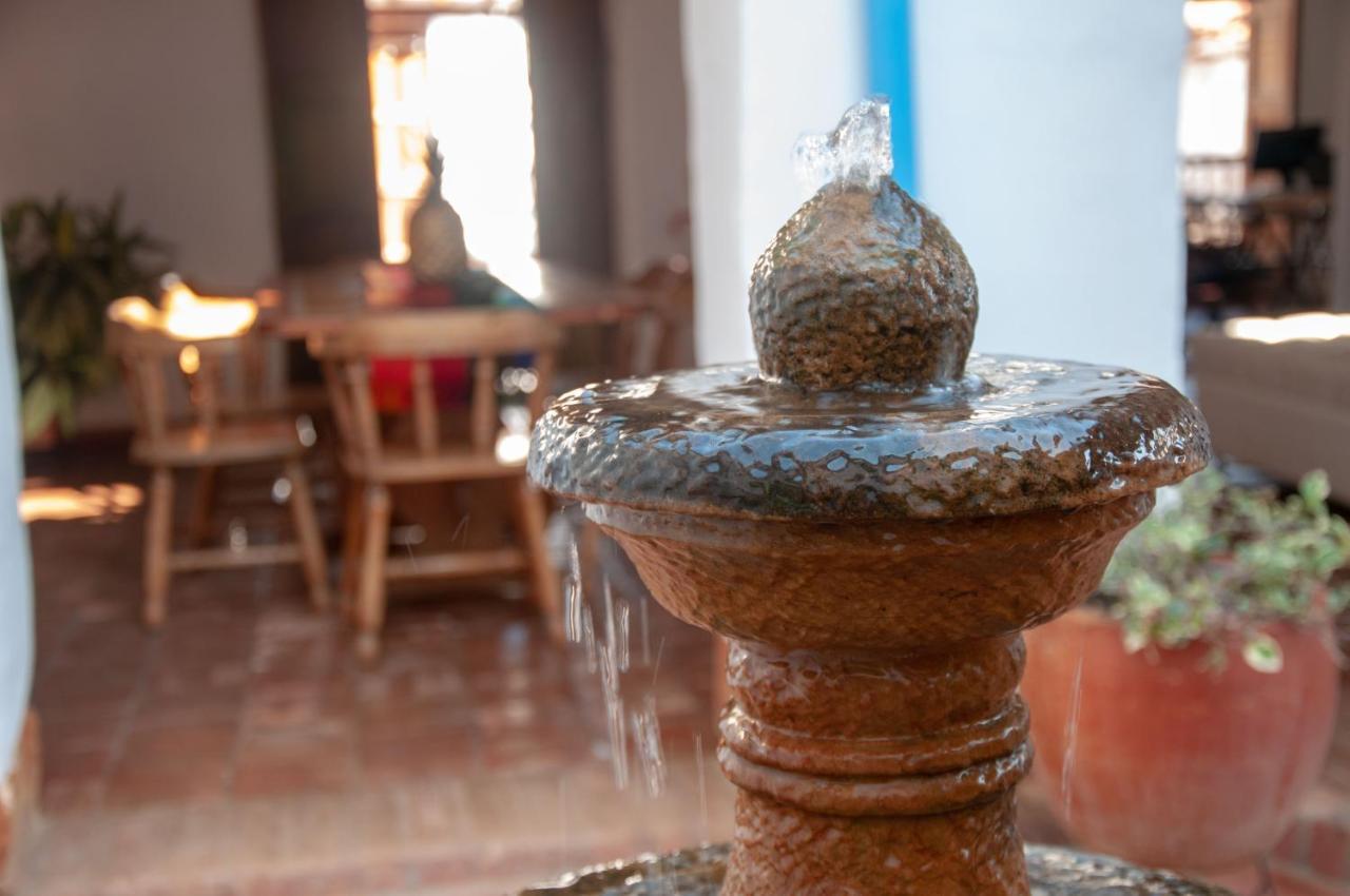 La Juanita Hostel باريكارا المظهر الخارجي الصورة