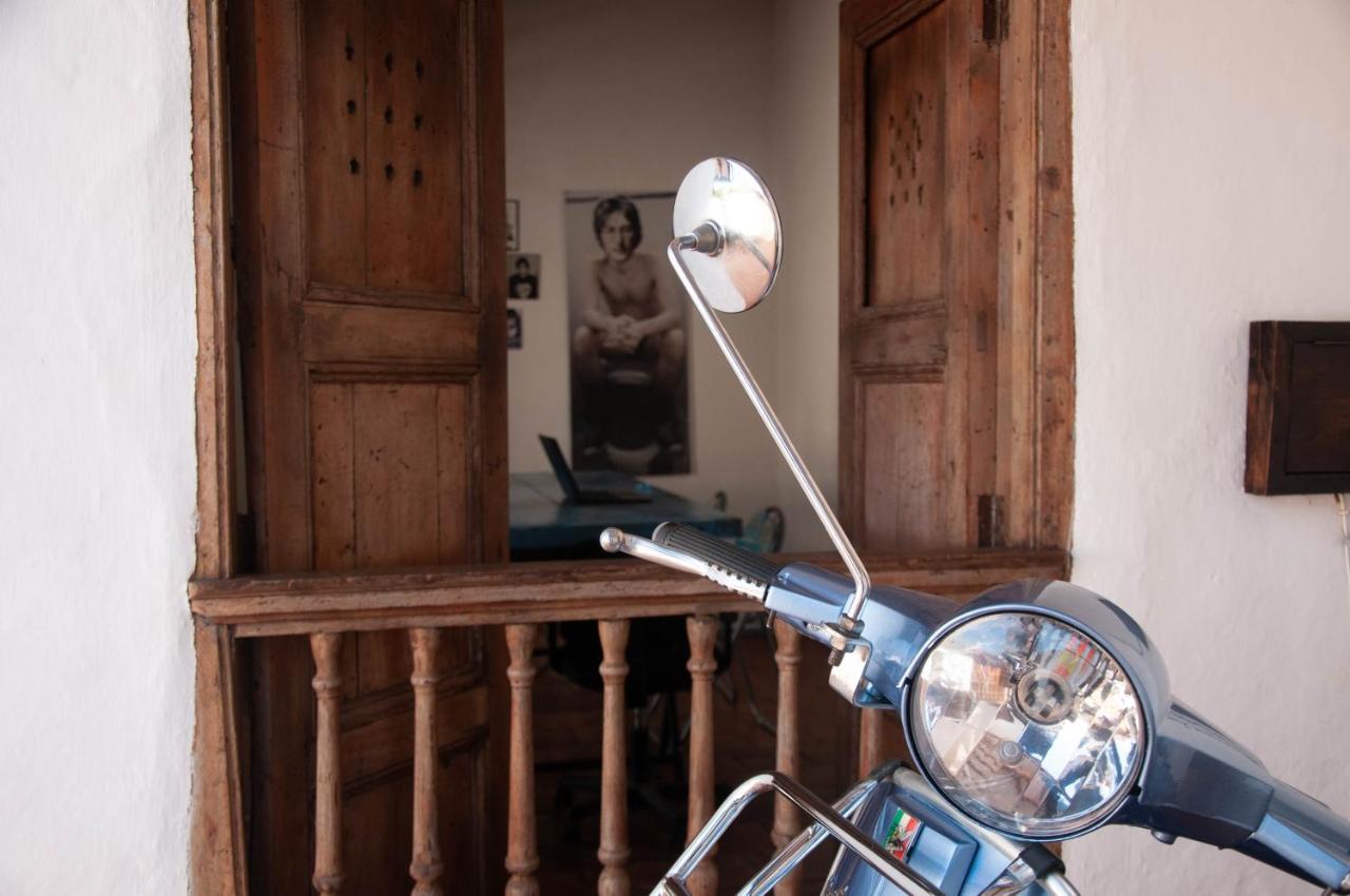 La Juanita Hostel باريكارا المظهر الخارجي الصورة