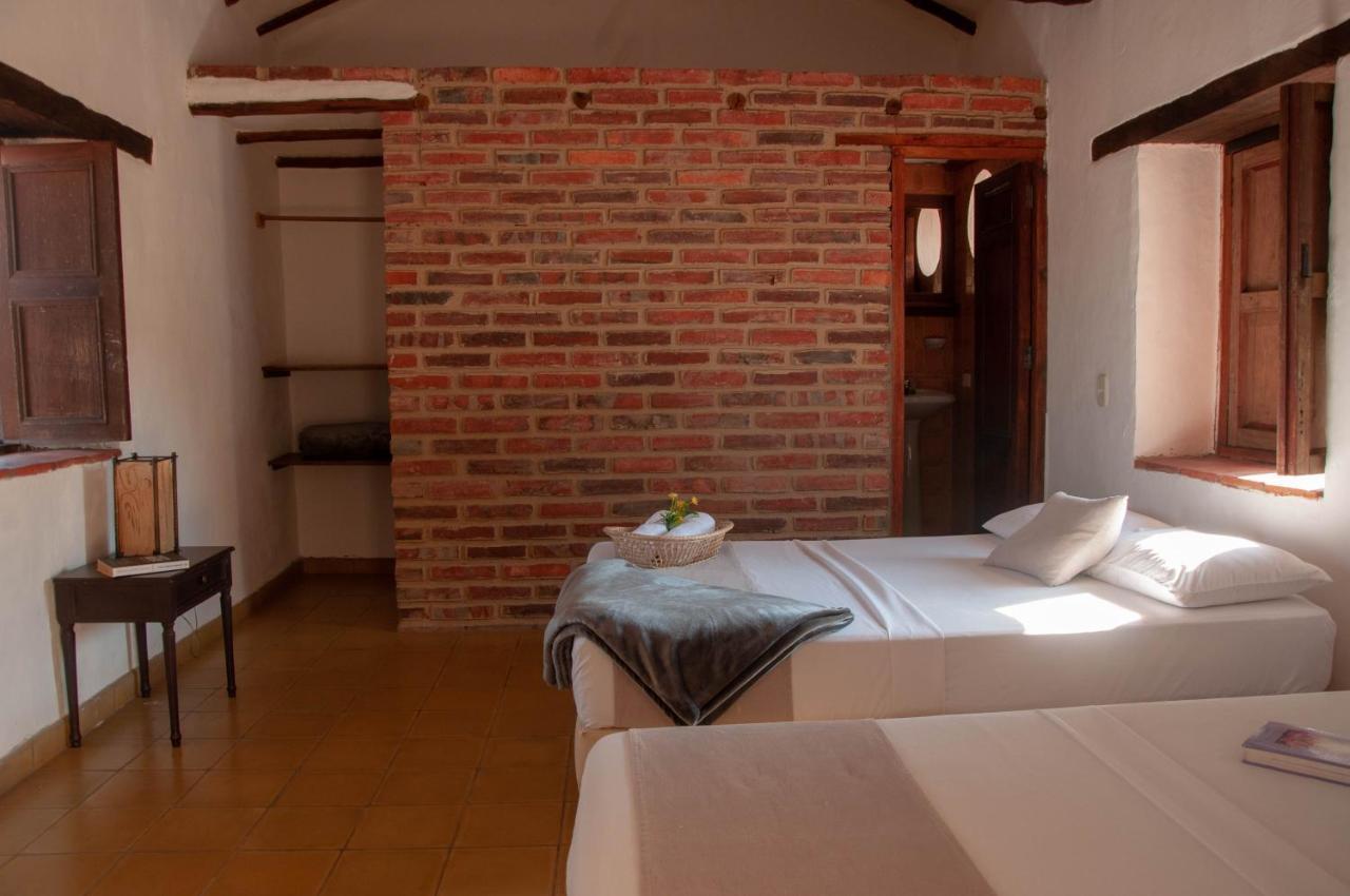La Juanita Hostel باريكارا المظهر الخارجي الصورة