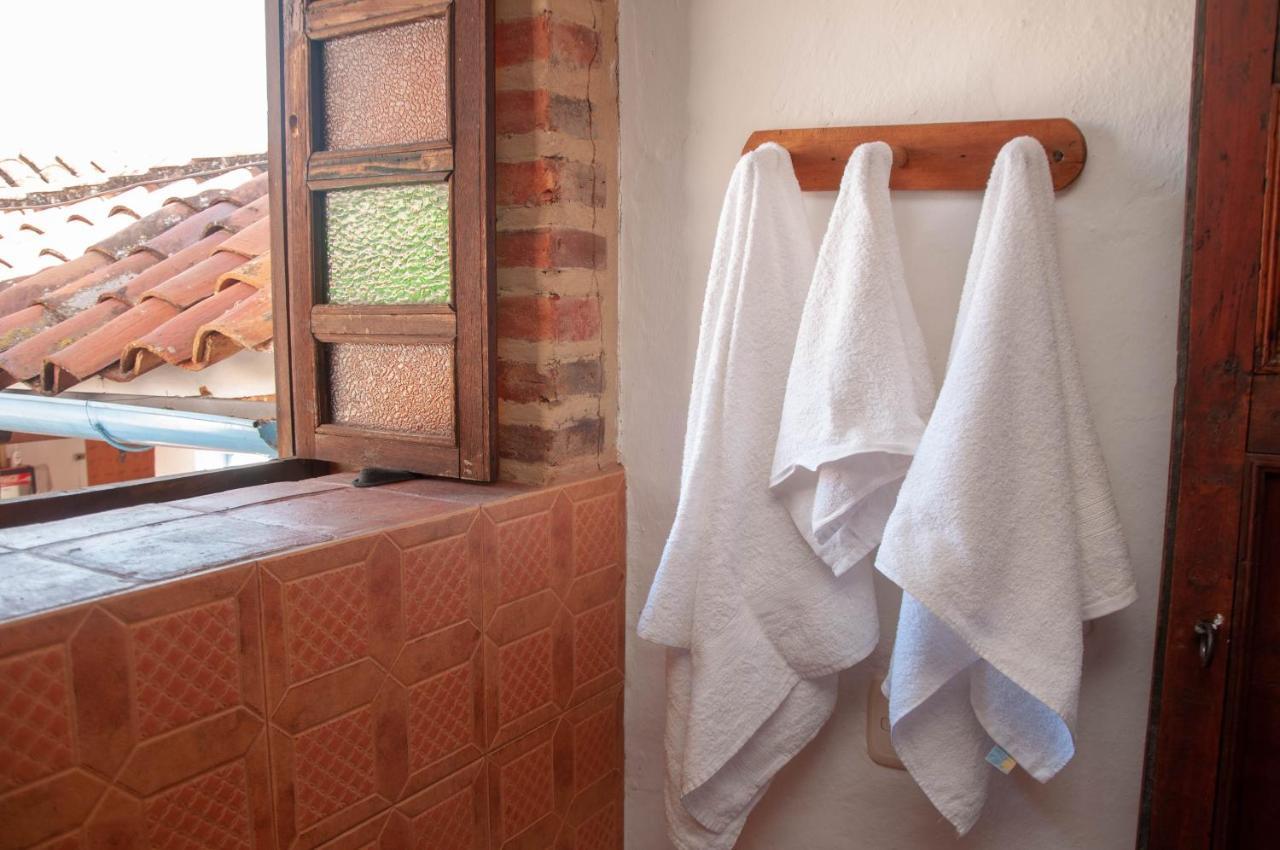 La Juanita Hostel باريكارا المظهر الخارجي الصورة